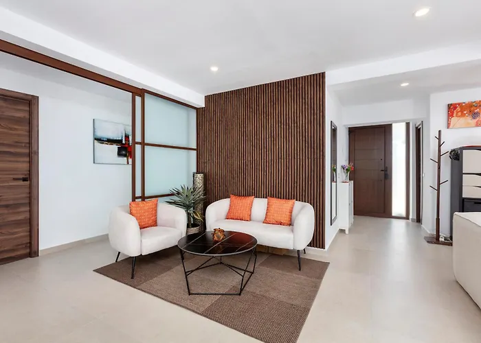 Villa El Junquillo - Luxury 4 Bedroom Marbellac